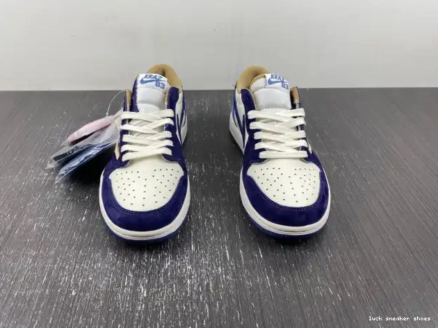 Rep LUCY TRAVIS 1 X JORDAN SCOTT CUSTOM AIR DM7866-808 0524